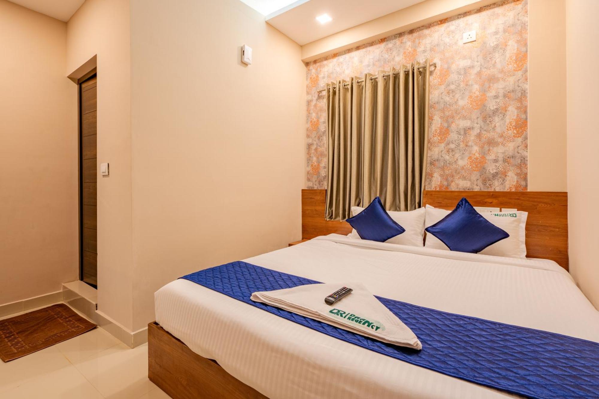 Yaad Residency Hotel Kochi Exterior photo